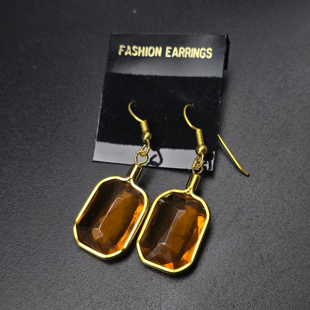 Yellow Faceted Acrylic Rhinestone Earrings Jewel Tone Vintage 1980s NOS On Card